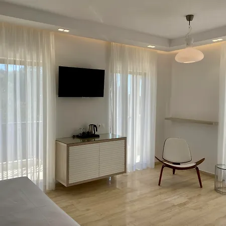 Hotel Ionian By Bruskos