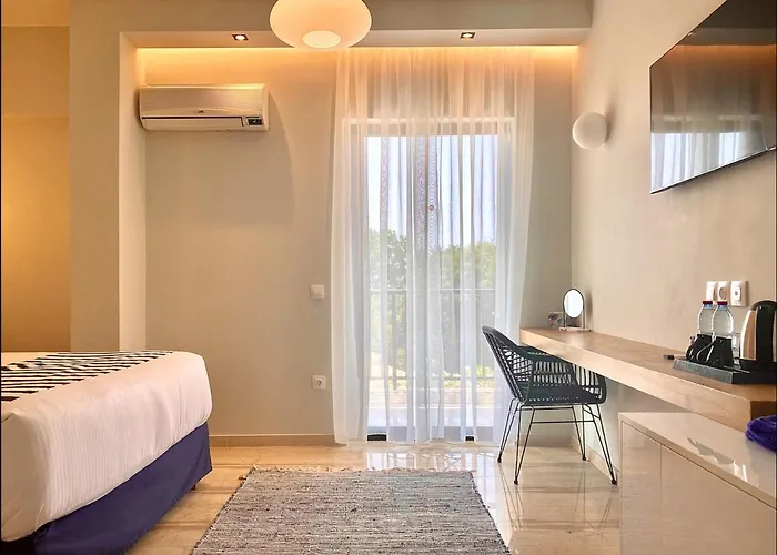 Ionian By Bruskos Hotell